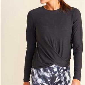 Old Navy Relaxed Breathe ON Twist-Hem Cropped Top